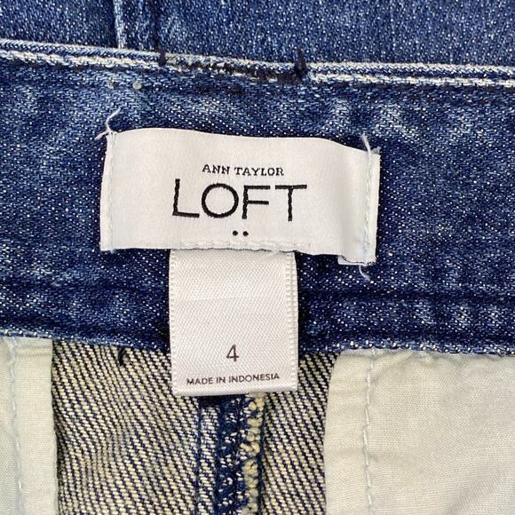 Ann Taylor LOFT Blue Denim Miniskirt Pockets Belt Loops Size 4 - Picture 4 of 10